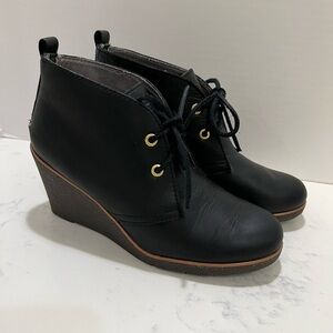 Black Wedge Suede Lace-Up Shoes
